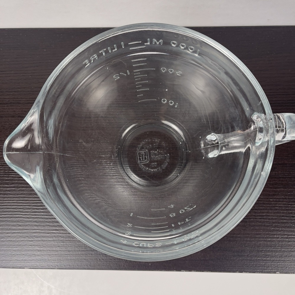 Anchor Hocking Glass 4 Cup 1 Qt. Measuring Cup #89 spout - Picture 6 of 7